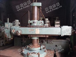 出售一台二手Z3140A的万向摇臂钻床