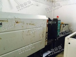 出售1台二手华东130注塑机