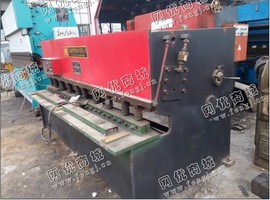 出售1台二手6mm*2500米液压摆式剪板机