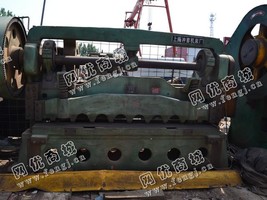 出售一台二手Q11Y-10X2500剪板机