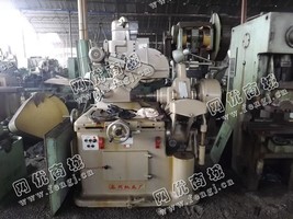 出售一台二手Y7125·A磨齿机