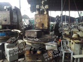 出售一台二手X5216圆工作台铣床