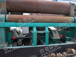 出售一台二手W11-14X2300卷板机