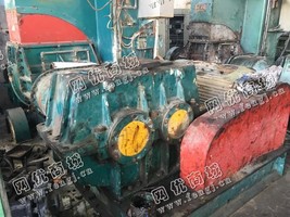 出售一台二手5\X(S)N-75-30橡胶（塑料）加压式捏炼机