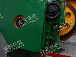 出售四台二手J23-40压力机
