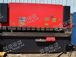 出售一台二手QC11Y-80*3200液压闸式剪板机