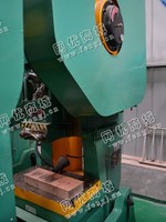 出售一台二手JB23-40T压力机
