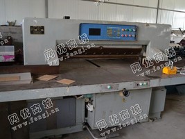 出售一台二手QZX104数字显示切纸机