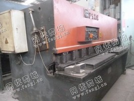 出售一台二手QC12Y-6*2500液压摆式剪板机