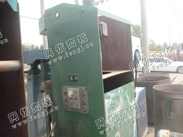 出售一台二手SK40砂磨机