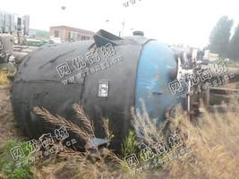 出售一台二手5000L搪瓷反应釜