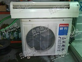 04年格力1.5P挂式空调回收