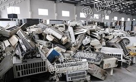 报废1.5P挂式空调回收