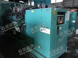 出售康明斯500KW发电机组