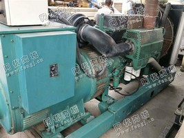 出售沃尔沃300KW发电机组