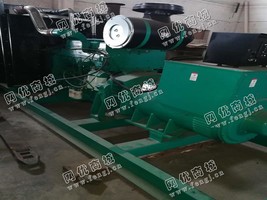 出售康明斯550KW发电机组