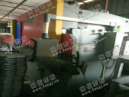 出售一台100T*3200折弯机