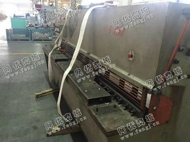 出售一台6*3200江苏亚威剪板机