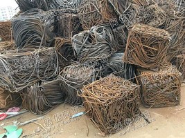 四川成都处理200吨钢筋压块
