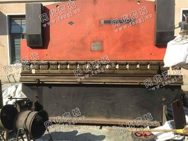 出售一台WF67K-100/3200数控折弯机