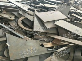 河南郑州出售100吨10个厚以上钢板边角料