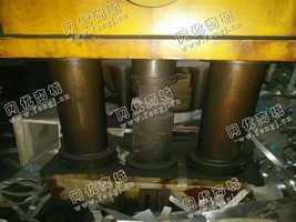 出售1台YJ61/630G3挤压液压机
