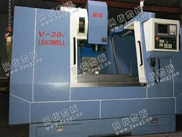 出售1台V30i*丽伟加工设备