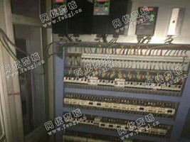 出售一台盛东门福士8箱定型机