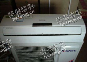 报废老式1.5P挂壁式空调回收