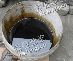 湖北武汉黄陂区黑色机油回收