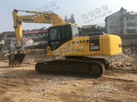 出售一台小松220-7二手挖掘机