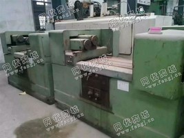 出售1台T740A双面卧式精镗床,1台SG85110高精度螺母车床,1台T7040单面卧式精镗床