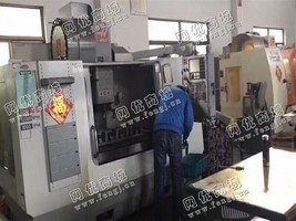 出售1台VF4哈斯立式加工设备