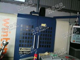 出售1台V-1066立式加工设备