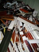 老桑带膜的铝合金废料回收