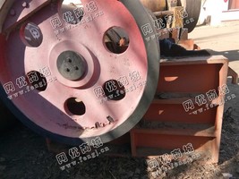 出售一台二手350*1500细颚式破碎机