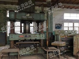 出售一台二手YX32-200四柱液压机