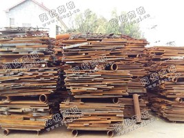 处理边角料，一级炉料600吨