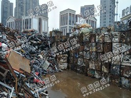 雨花区黎托街道老彭压块回收
