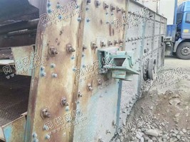 出售一台二手2.4-7米振动筛