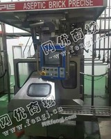 出售1台二手3600包的力乐砖屋顶盒灌装机