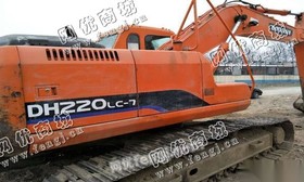 出售一台二手斗山220-7挖掘机