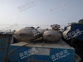 出售两效两吨浆膜蒸发器