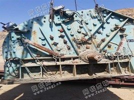 出售一台二手1515反击式破碎机