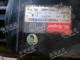 出售P60B13100HXS00/750W/200V电机二台