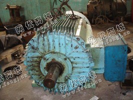 回收55ZYT08/35W/110V直流电机一台