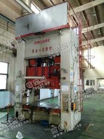 出1台二手DA-200压力机