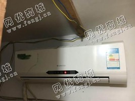 老式格力挂壁式空调回收