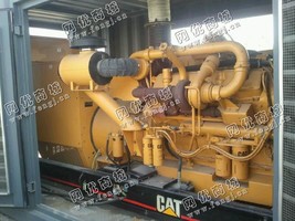 出售二手卡特匹勒700KW进口发电机