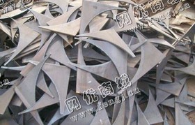 6个厚以上的边角料大量回收